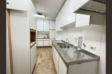 Apartamento à venda com 220m², 4 quartos e 2 vagasFoto 05