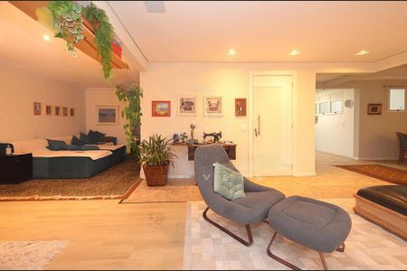 Apartamento à venda com 3 quartos, 220m² em Alto de Pinheiros, São Paulo