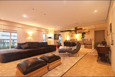 Apartamento à venda com 3 quartos, 220m² em Alto de Pinheiros, São Paulo