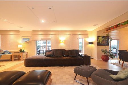 Apartamento à venda com 3 quartos, 220m² em Alto de Pinheiros, São Paulo