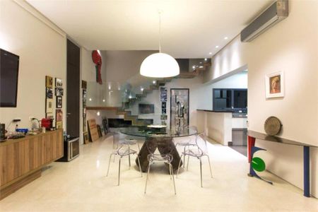 Casa à venda com 5 quartos, 695m² em Campo Belo, São Paulo