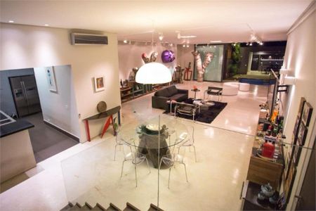 Casa à venda com 5 quartos, 695m² em Campo Belo, São Paulo