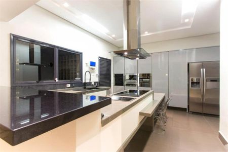 Casa à venda com 695m², 5 quartos e 8 vagas