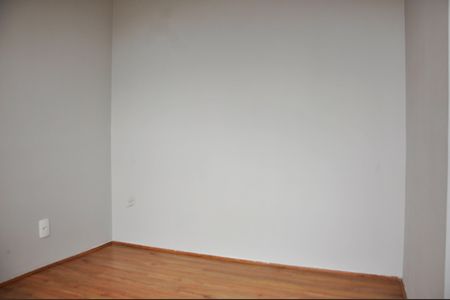 Apartamento para alugar com 32m², 2 quartos e sem vaga Apartamento para alugar com 32m², 2 quartos e sem vagaDetalhe - Quarto 01