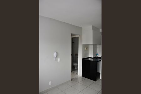 Apartamento para alugar com 32m², 2 quartos e sem vaga Apartamento para alugar com 32m², 2 quartos e sem vagaDetalhe - Sala