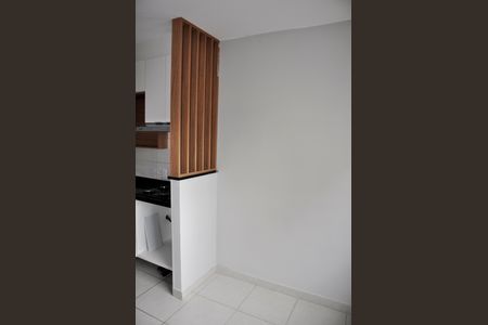 Apartamento para alugar com 32m², 2 quartos e sem vaga Apartamento para alugar com 32m², 2 quartos e sem vagaDetalhe - Sala