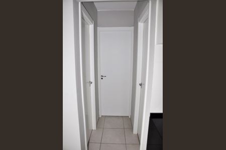Apartamento para alugar com 32m², 2 quartos e sem vaga Apartamento para alugar com 32m², 2 quartos e sem vagaDetalhe - Corredor