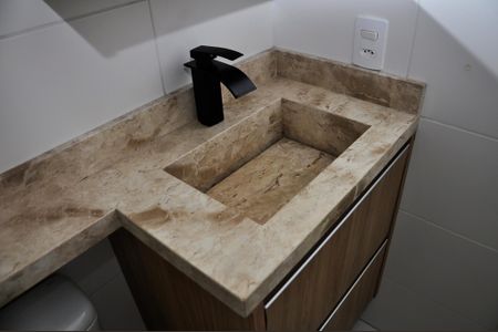 Apartamento para alugar com 32m², 2 quartos e sem vaga Apartamento para alugar com 32m², 2 quartos e sem vagaDetalhe - Banheiro Social