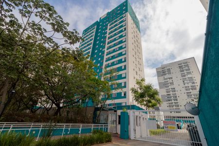 Apartamento para alugar com 57m², 2 quartos e 1 vagaFachada e portaria