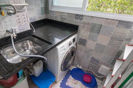 Apartamento para alugar com 57m², 2 quartos e 1 vagaÁrea de Serviço