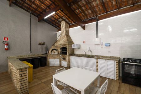 Apartamento à venda com 93m², 3 quartos e 2 vagasChurrasqueira