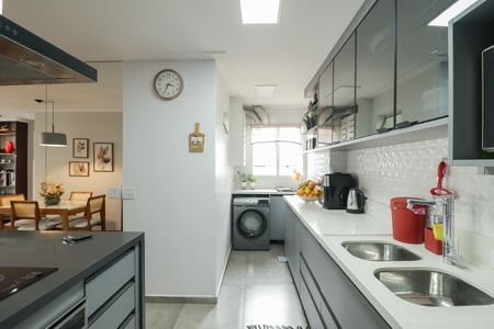 Apartamento à venda com 93m², 3 quartos e 2 vagasCozinha e Área de Serviço