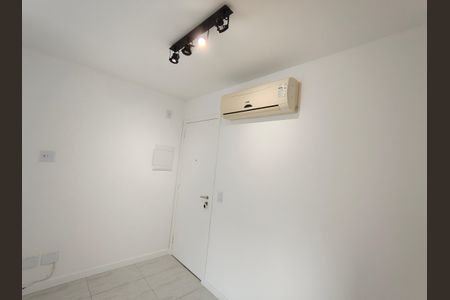 Sala de kitnet/studio à venda com 0 quarto, 28m² em Freguesia (jacarepaguá), Rio de Janeiro