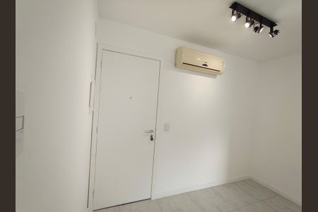 Sala de kitnet/studio à venda com 0 quarto, 28m² em Freguesia (jacarepaguá), Rio de Janeiro