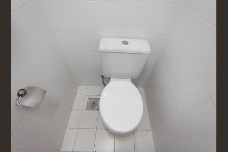 Studio para alugar com 28m², 0 quarto e 1 vaga Studio para alugar com 28m², 0 quarto e 1 vagaBanheiro