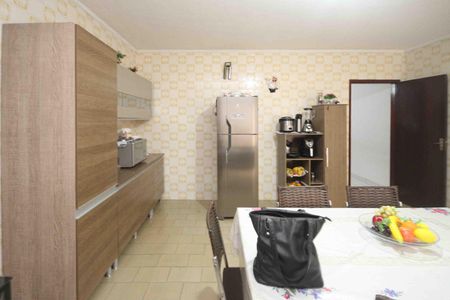 Casa à venda com 100m², 3 quartos e 2 vagas Casa à venda com 100m², 3 quartos e 2 vagasCozinha