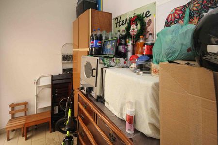 Casa à venda com 100m², 3 quartos e 2 vagas Casa à venda com 100m², 3 quartos e 2 vagasQuarto de Serviço