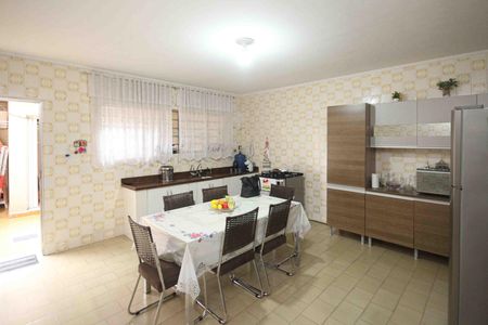 Casa à venda com 100m², 3 quartos e 2 vagas Casa à venda com 100m², 3 quartos e 2 vagasCozinha