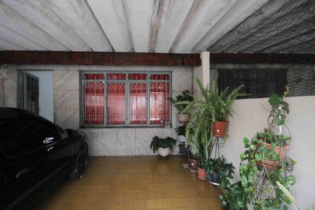 Casa à venda com 100m², 3 quartos e 2 vagas Casa à venda com 100m², 3 quartos e 2 vagasGaragem