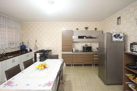 Casa à venda com 100m², 3 quartos e 2 vagas Casa à venda com 100m², 3 quartos e 2 vagasCozinha