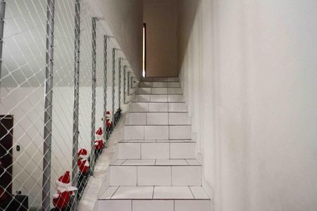 Casa à venda com 100m², 3 quartos e 2 vagas Casa à venda com 100m², 3 quartos e 2 vagasescada