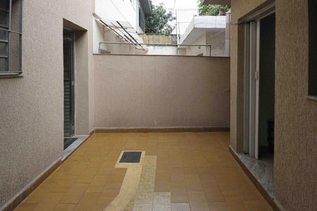 Casa à venda com 100m², 3 quartos e 2 vagas Casa à venda com 100m², 3 quartos e 2 vagasÁrea de Serviço