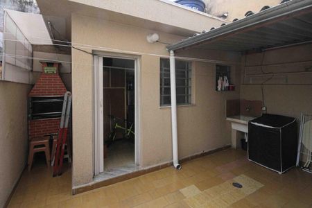 Casa à venda com 100m², 3 quartos e 2 vagas Casa à venda com 100m², 3 quartos e 2 vagasÁrea de Serviço