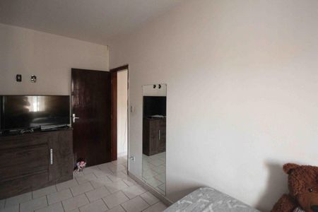 Casa à venda com 100m², 3 quartos e 2 vagas Casa à venda com 100m², 3 quartos e 2 vagasQuarto 02