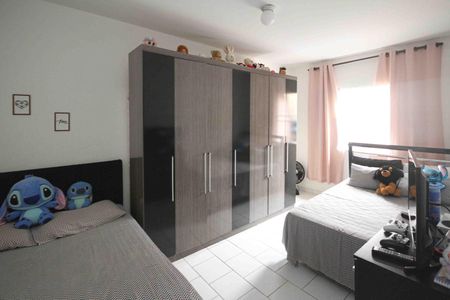 Casa à venda com 100m², 3 quartos e 2 vagas Casa à venda com 100m², 3 quartos e 2 vagasQuarto 03