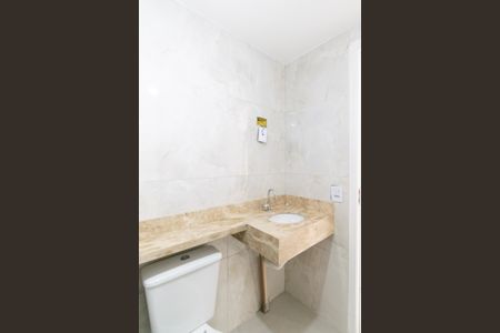 Apartamento para alugar com 34m², 2 quartos e sem vaga Apartamento para alugar com 34m², 2 quartos e sem vagaBanheiro