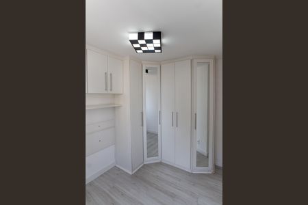 Quarto 1 de apartamento para alugar com 2 quartos, 52m² em Parque Novo Mundo, São Paulo