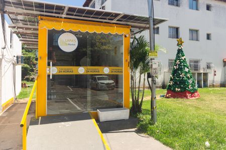 Apartamento para alugar com 55m², 2 quartos e 1 vagaÁrea comum - Mini Mercado