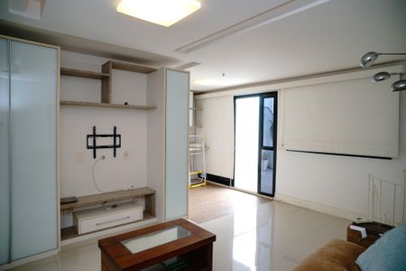 Apartamento à venda com 120m², 1 quarto e 1 vagaSala de TV