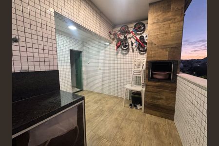 Apartamento à venda com 180m², 3 quartos e 3 vagas Apartamento à venda com 180m², 3 quartos e 3 vagasChurrasqueira