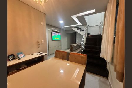 Apartamento à venda com 180m², 3 quartos e 3 vagas Apartamento à venda com 180m², 3 quartos e 3 vagassala