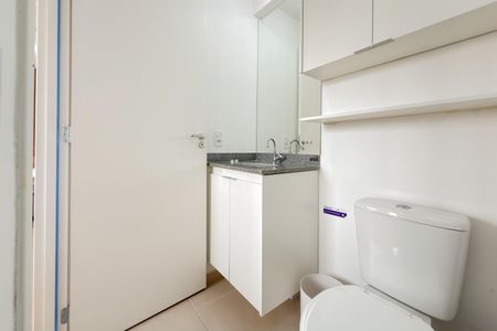 Studio para alugar com 28m², 1 quarto e sem vaga Studio para alugar com 28m², 1 quarto e sem vagaBanheiro
