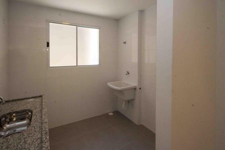 Apartamento para alugar com 41m², 2 quartos e sem vaga Apartamento para alugar com 41m², 2 quartos e sem vagaCozinha e Área de Serviço