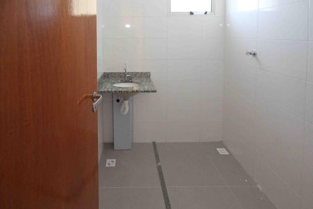Apartamento para alugar com 41m², 2 quartos e sem vaga Apartamento para alugar com 41m², 2 quartos e sem vagaBanheiro