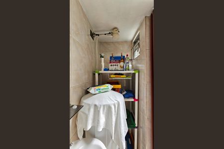 Casa à venda com 84m², 2 quartos e 2 vagas Casa à venda com 84m², 2 quartos e 2 vagasLavabo