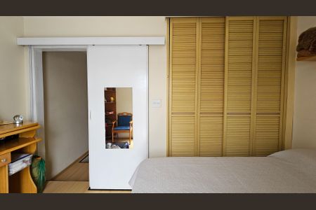 Casa à venda com 84m², 2 quartos e 2 vagas Casa à venda com 84m², 2 quartos e 2 vagasQuarto 1