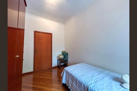 Casa para alugar com 430m², 4 quartos e 2 vagas Casa para alugar com 430m², 4 quartos e 2 vagasQuarto 2