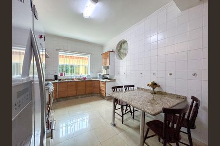 Casa para alugar com 430m², 4 quartos e 2 vagas Casa para alugar com 430m², 4 quartos e 2 vagasCopa