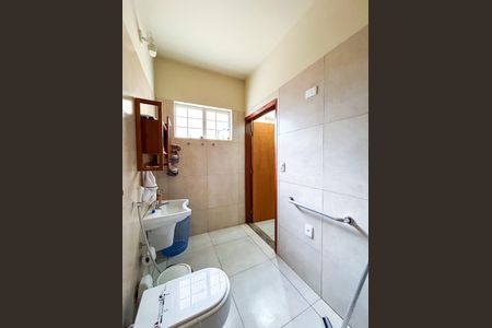 Casa para alugar com 430m², 4 quartos e 2 vagas Casa para alugar com 430m², 4 quartos e 2 vagasBanheiro 3