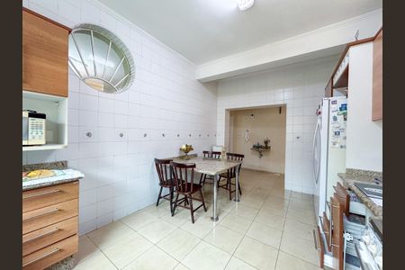 Casa para alugar com 430m², 4 quartos e 2 vagas Casa para alugar com 430m², 4 quartos e 2 vagasCopa