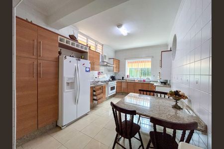 Casa para alugar com 430m², 4 quartos e 2 vagas Casa para alugar com 430m², 4 quartos e 2 vagasCopa