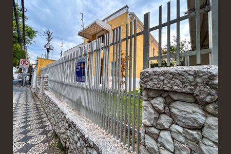 Casa para alugar com 430m², 4 quartos e 2 vagas Casa para alugar com 430m², 4 quartos e 2 vagasFachada