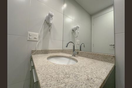 Apartamento para alugar com 27m², 1 quarto e sem vaga Apartamento para alugar com 27m², 1 quarto e sem vagaBanheiro Studio