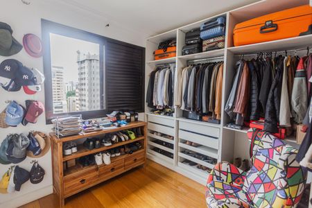 Apartamento para alugar com 260m², 4 quartos e 3 vagas Apartamento para alugar com 260m², 4 quartos e 3 vagasQuarto 2