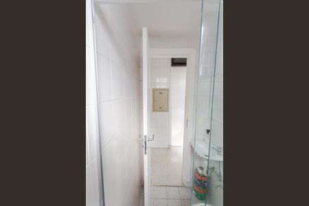 Apartamento para alugar com 260m², 4 quartos e 3 vagas Apartamento para alugar com 260m², 4 quartos e 3 vagasBanheiro de Serviço