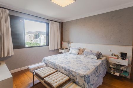 Apartamento para alugar com 260m², 4 quartos e 3 vagas Apartamento para alugar com 260m², 4 quartos e 3 vagasSuíte 1